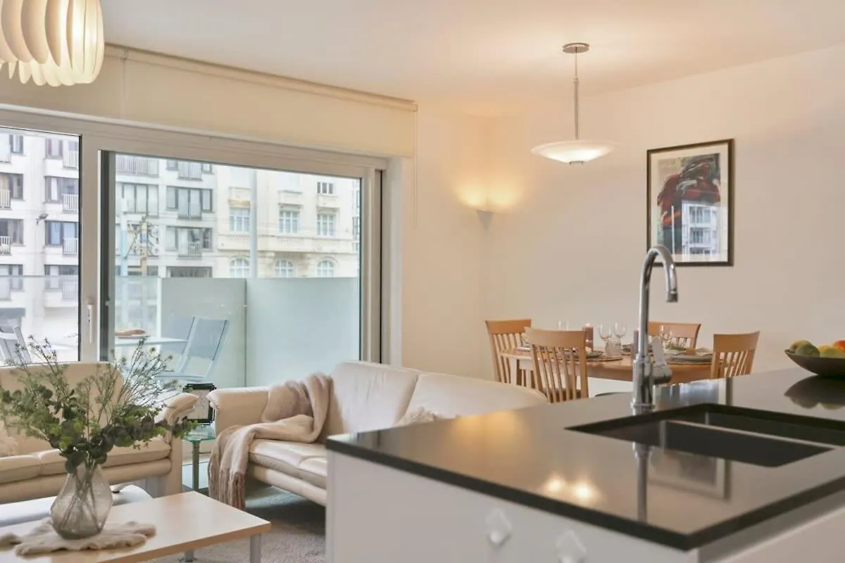 Huswell - Cosy Family Apartment With Parking Near The Beach Ostend