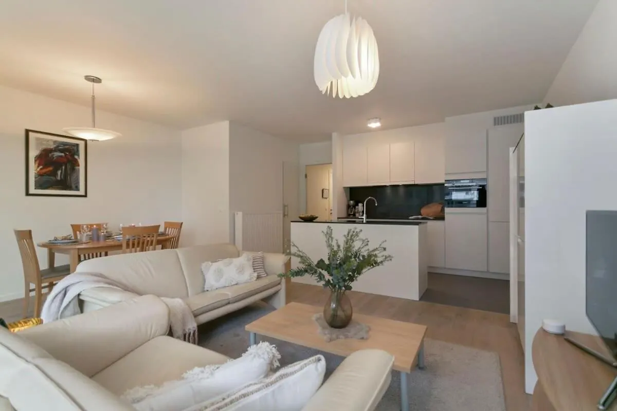 Huswell - Cosy Family Apartment With Parking Near The Beach Ostend