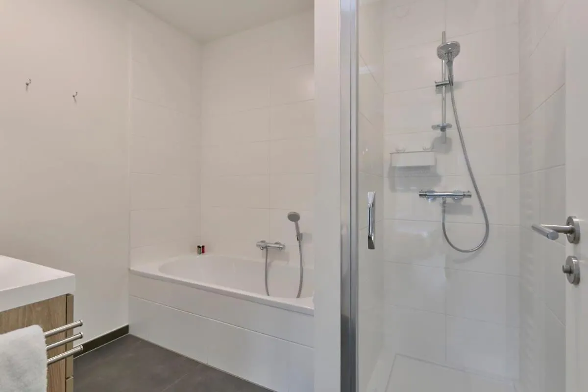 Huswell - Cosy Family Apartment With Parking Near The Beach Ostend 0*,